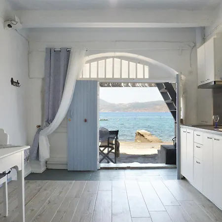 Nyaraló Seafis Boathouse *